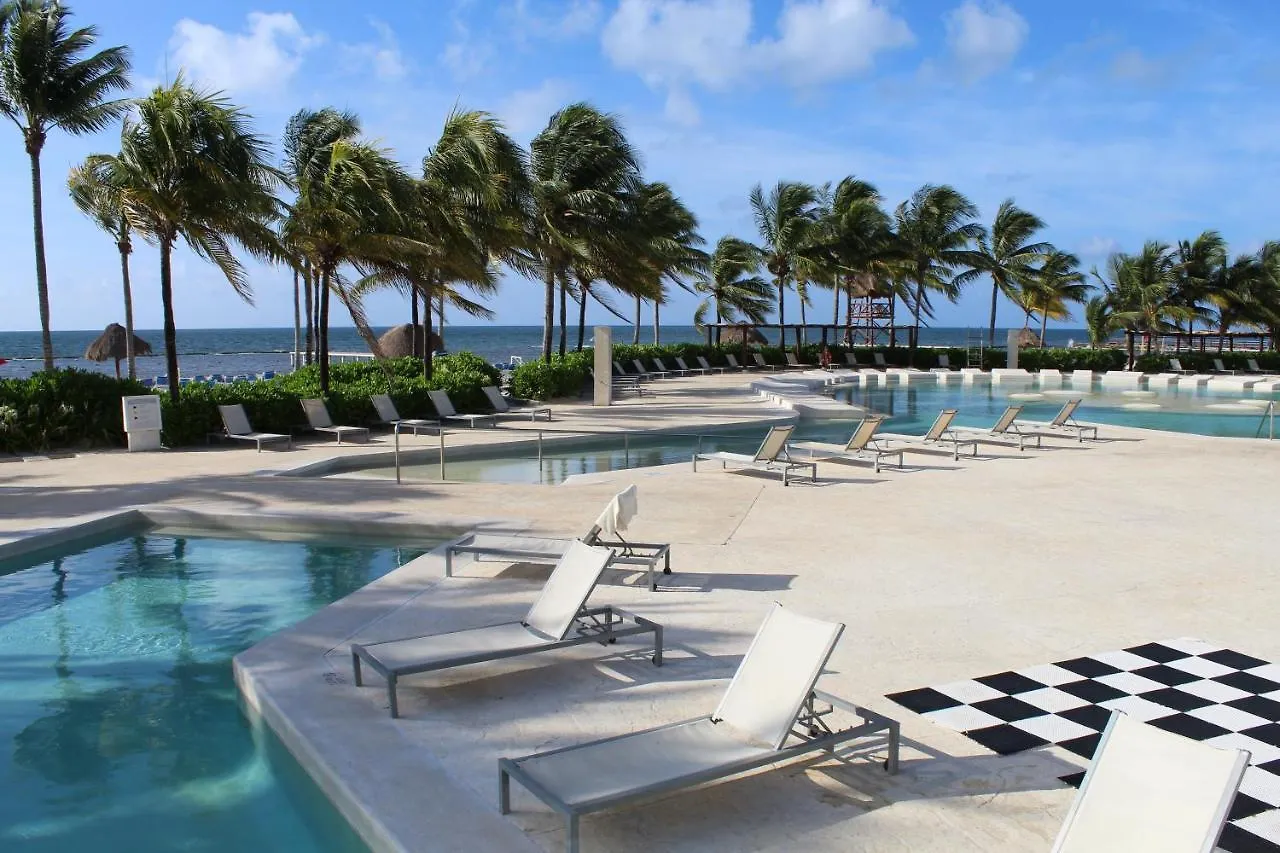 Resort Bluebay Grand Esmeralda El Marlyn Azul