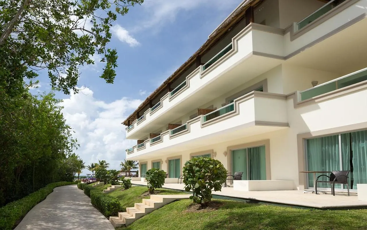 Bluebay Grand Esmeralda El Marlyn Azul Resort
