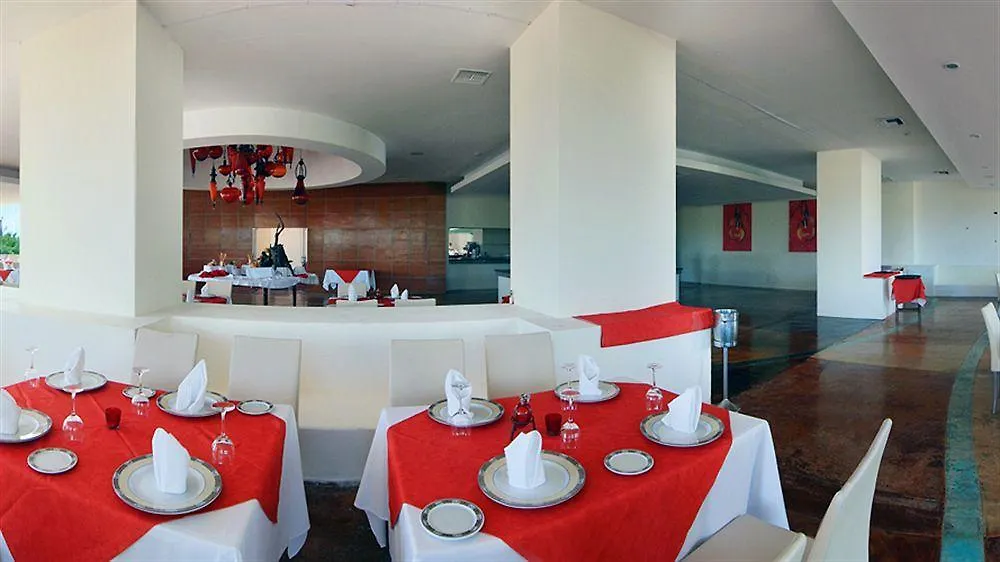 Bluebay Grand Esmeralda El Marlyn Azul