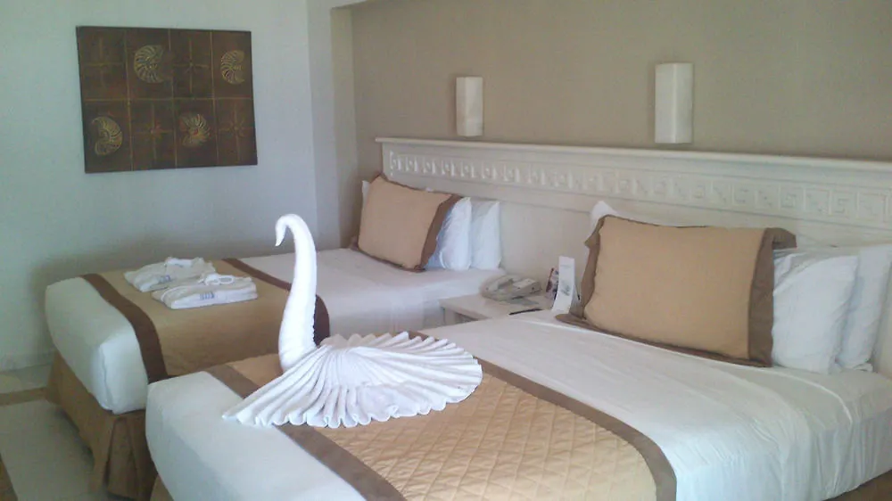 Bluebay Grand Esmeralda El Marlyn Azul